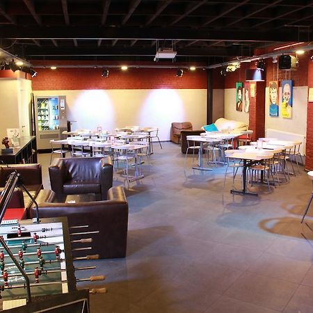 Brussels Hello Hostel Koekelberg Εξωτερικό φωτογραφία