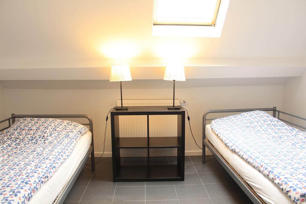 Brussels Hello Hostel Koekelberg Εξωτερικό φωτογραφία