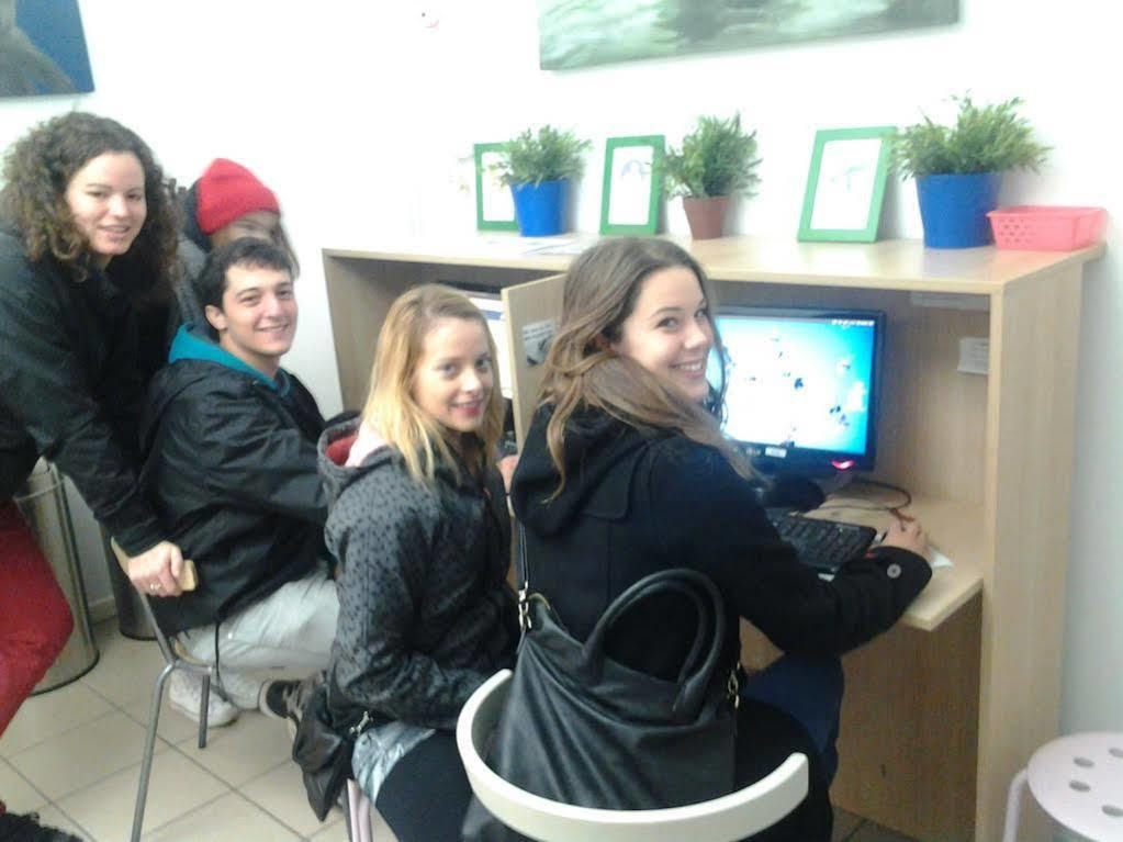 Brussels Hello Hostel Koekelberg Εξωτερικό φωτογραφία