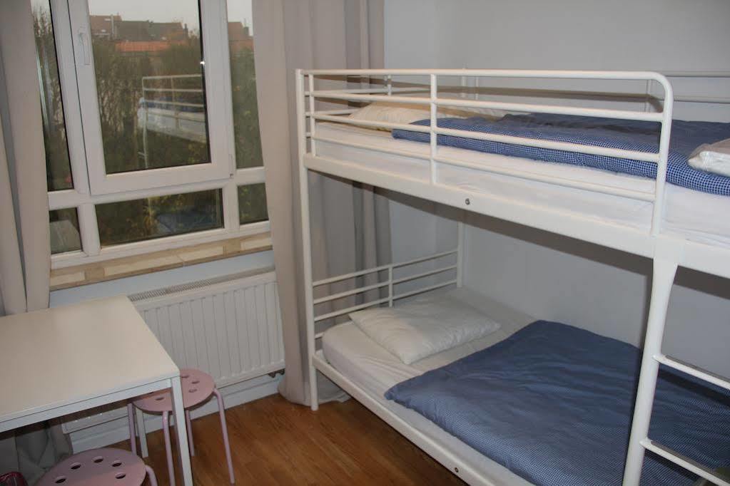 Brussels Hello Hostel Koekelberg Εξωτερικό φωτογραφία